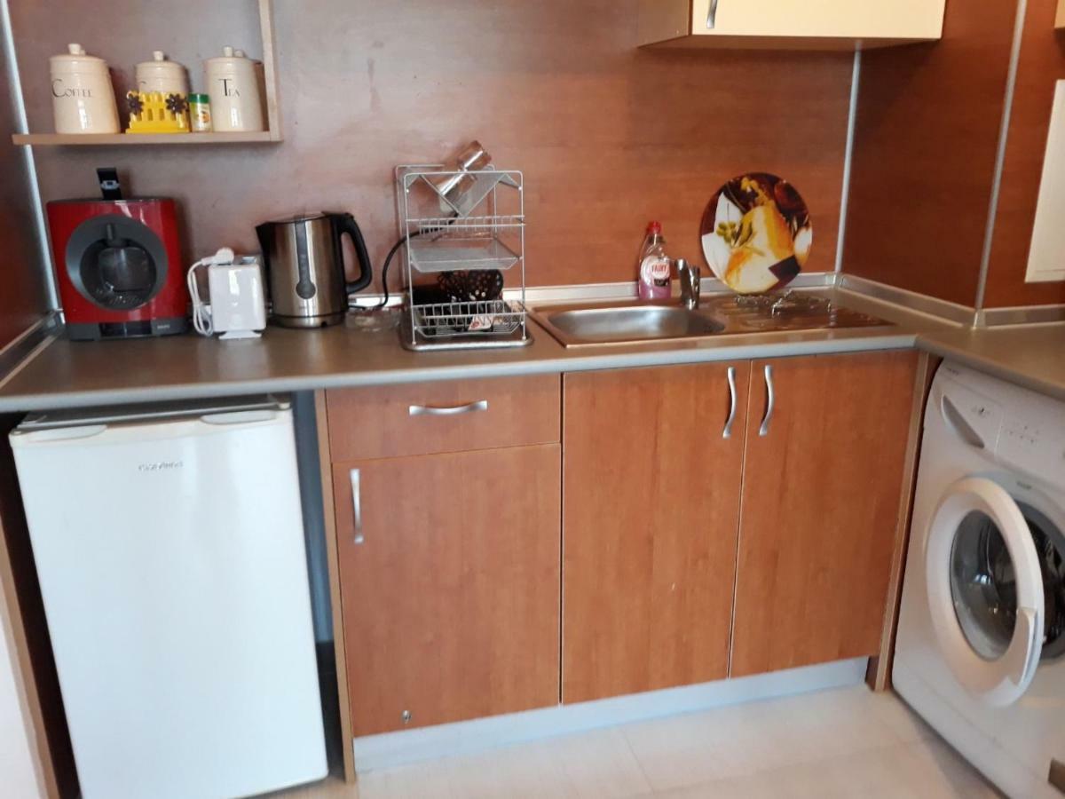 Apartament Grand Kamelia Apartment Pantai Sunny Bagian luar foto